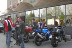 2006.04.22-motoraduno-011